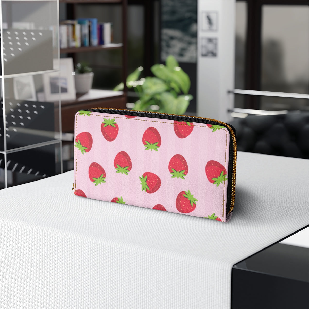 Strawberry Pattern Zipper Wallet